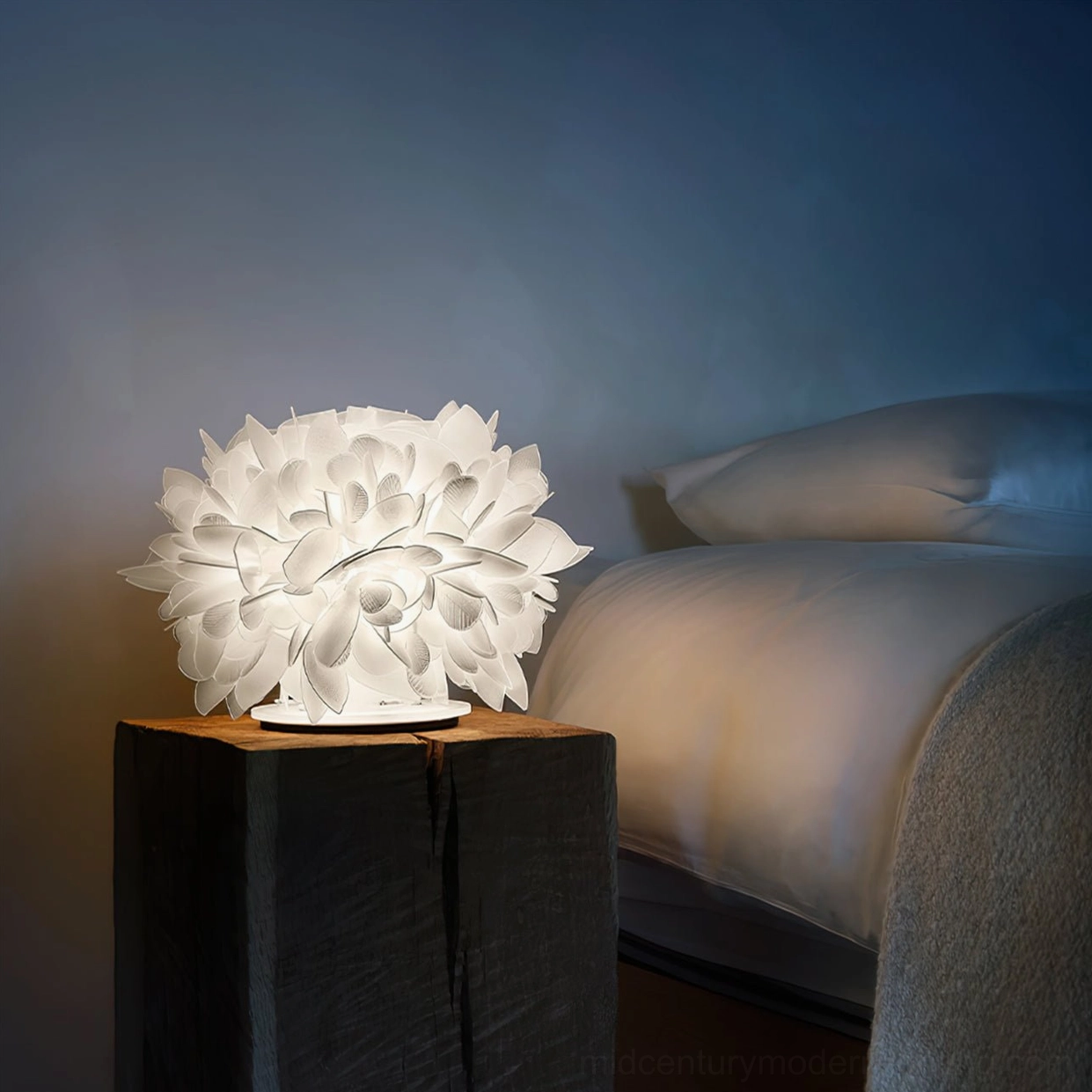 Veli Foliage petal table lamp close-up detail shot showcasing design form and finish