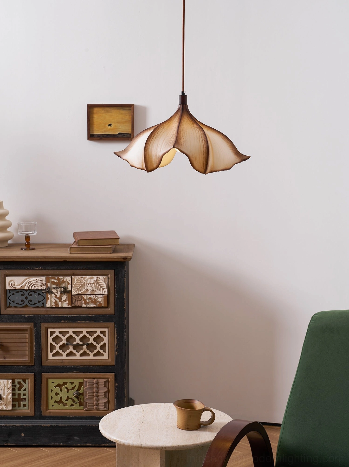 Viscontea 50cm PETG pendant light showing organic biomorphic silhouette and lightness